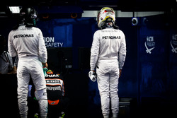 Nico Rosberg, Mercedes AMG F1; Lewis Hamilton, Mercedes AMG F1