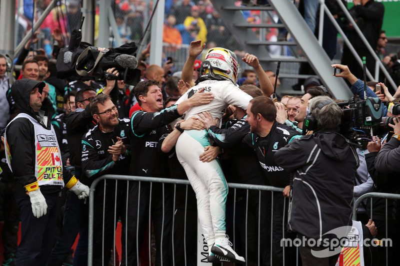 Ganador, Lewis Hamilton, Mercedes AMG F1 celebra