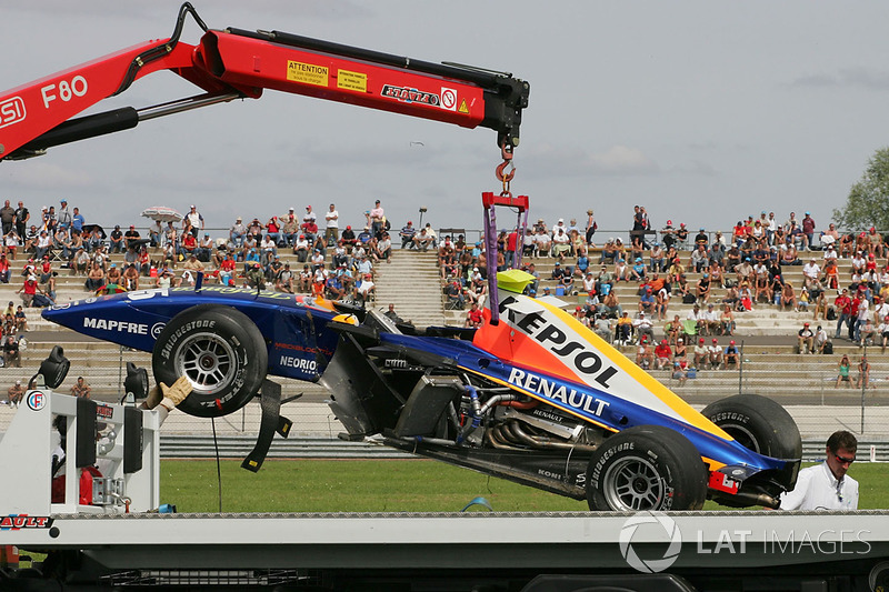 El coche de Ernesto Viso, Racing Engineering después de su accidente