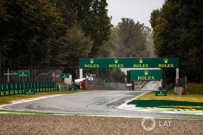 Pista mojada en la chicane Ascari de Monza