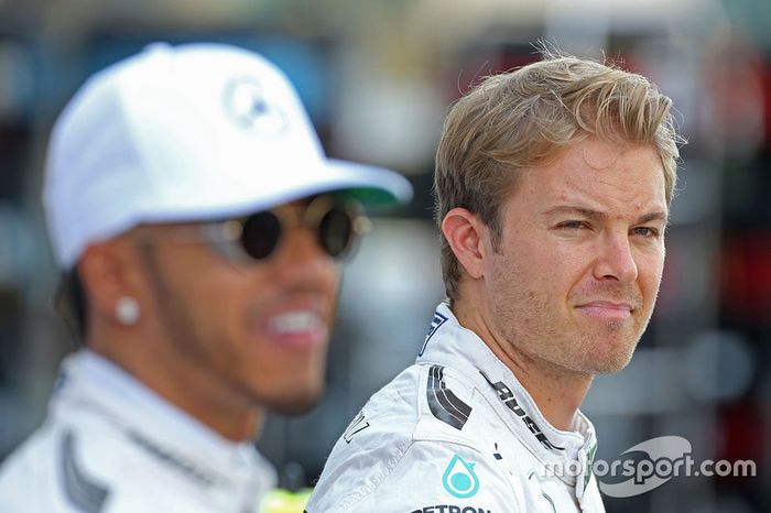 Nico Rosberg, Mercedes AMG F1 y Lewis Hamilton, Mercedes AMG F1