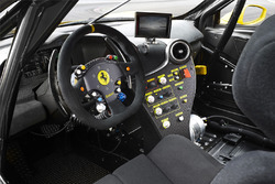 Le cockpit de la Ferrari 488 Challenge