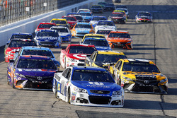 Dale Earnhardt Jr., Hendrick Motorsports Chevrolet, Matt Kenseth, Joe Gibbs Racing Toyota, Denny Hamlin, Joe Gibbs Racing Toyota