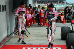 Esteban Ocon, Sahara Force India and Sergio Perez, Sahara Force India in parc ferme