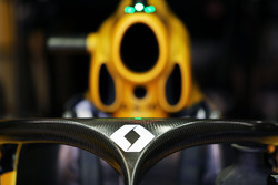 Renault Sport F1 RS16 с установленной системой Halo
