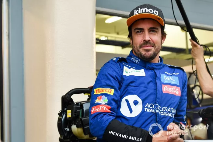 3º Fernando Alonso:  458 millones de dólares (407 millones de euros)