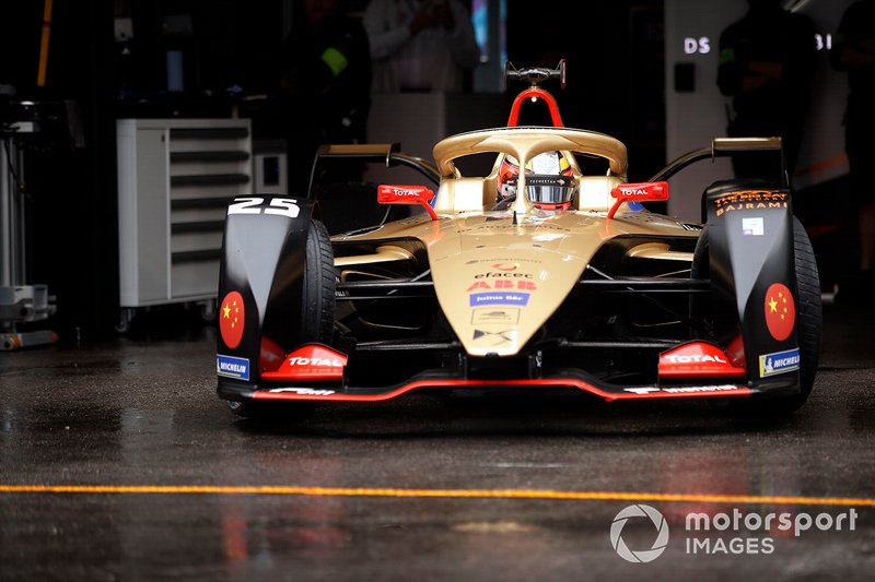 Jean-Eric Vergne, DS TECHEETAH, DS E-Tense FE19 leaves the garage