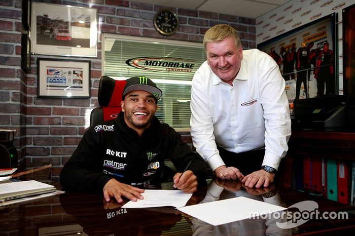 Nic Hamilton, Motorbase Performance, David Bartrum, Motorbase Performance director del equipo