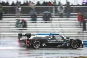#10 Wayne Taylor Racing Cadillac DPi: Renger Van Der Zande, Jordan Taylor, Fernando Alonso, Kamui Kobayashi