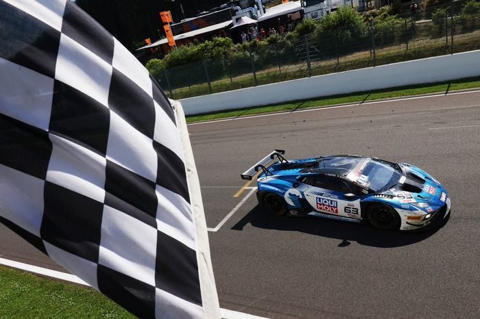 Race winner #63 GRT - Grasser Racing Team Lamborghini Huracan GT3 EVO2: Mirko Bortolotti, Jordan Pepper, Luca Engstler