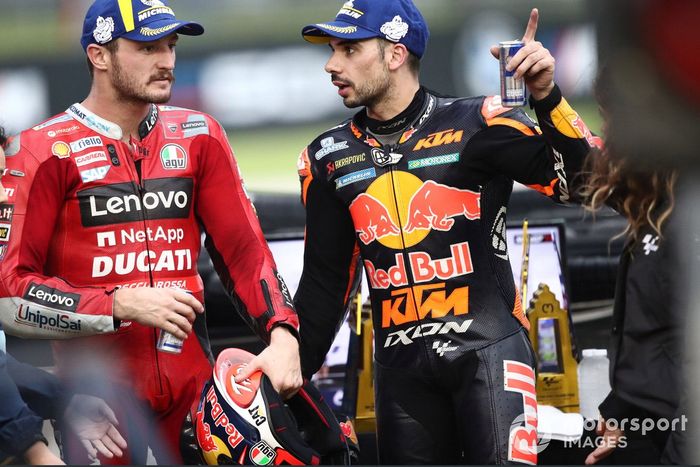 Ganador, Miguel Oliveira, Red Bull KTM Factory Racing, 2º lugar Jack Miller, Ducati Team