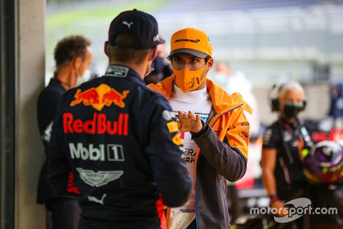 Carlos Sainz Jr., McLaren, Max Verstappen, Red Bull Racing