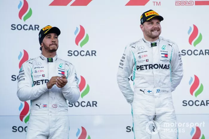 Podio: segundo lugar Lewis Hamilton, Mercedes AMG F1, ganador de la carrera Valtteri Bottas, Mercedes AMG F1 y tercer lugar Sebastian Vettel, Ferrari