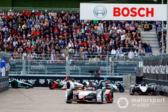 Lucas Di Grassi, Audi Sport ABT Schaeffler, Audi e-tron FE05, Sébastien Buemi, Nissan e.Dams, Nissan IMO1, Stoffel Vandoorne, HWA Racelab, VFE-05