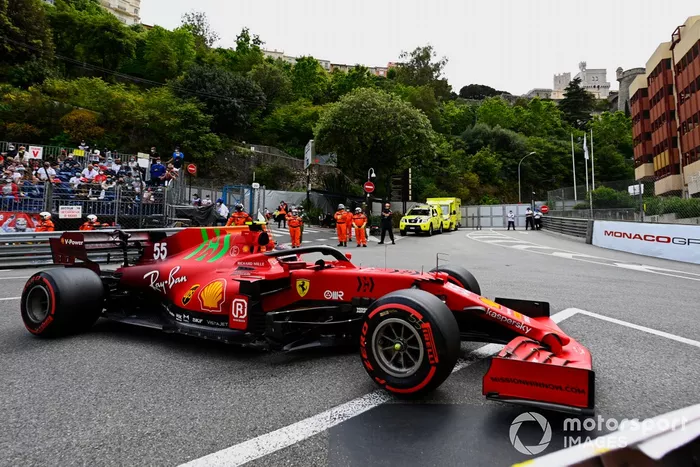 Carlos Sainz Jr., Ferrari SF21