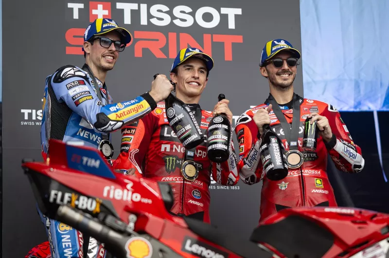 Alex Marquez, Gresini Racing, Marc Marquez, Ducati Team, Francesco Bagnaia, Ducati Team