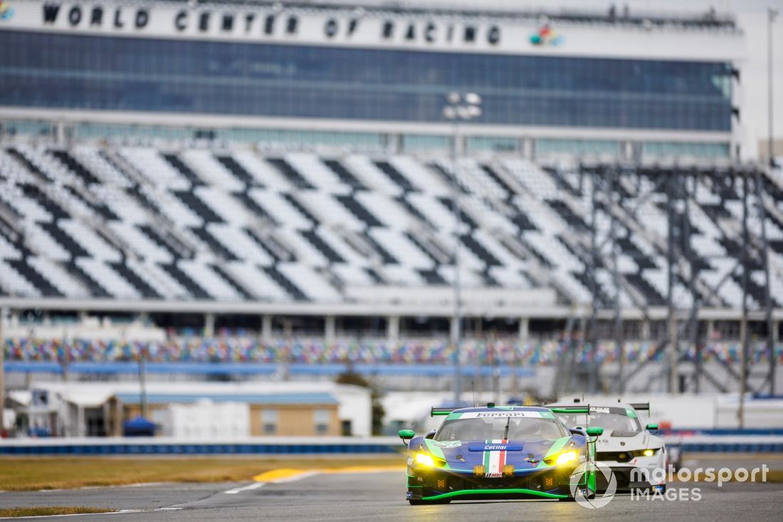 #47 CETILAR RACING Ferrari 296 GT3: Roberto Lacorte, Nicola Lacorte, Lorenzo Patrese, Antonio Fuoco