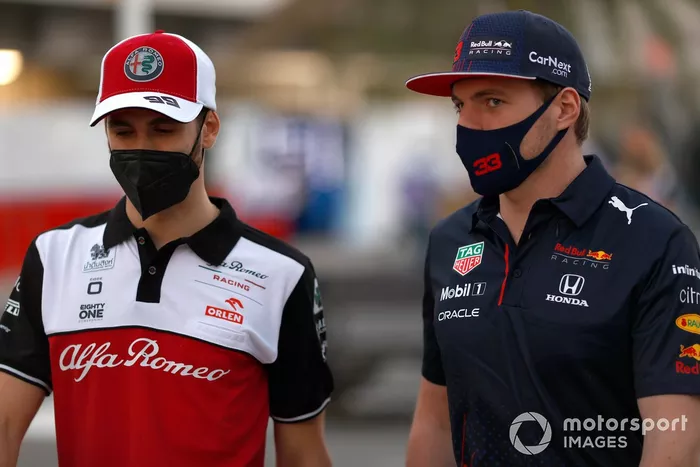 Antonio Giovinazzi, Alfa Romeo Racing, Max Verstappen, Red Bull Racing