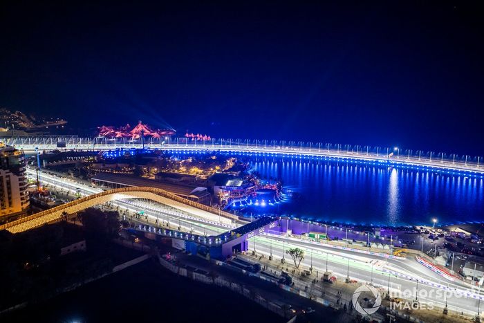 Vista aérea del circuito de Yeda por la noche
