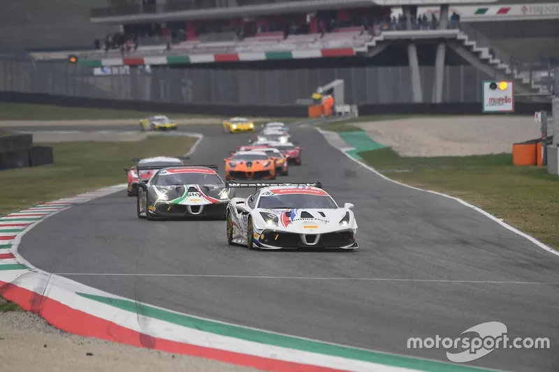 La partenza della Finale Mondiale del Trofeo Pirelli