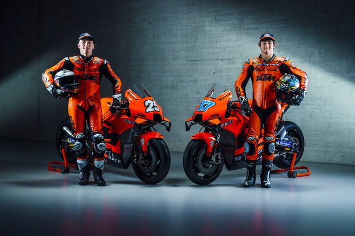 Remy Gardner, KTM Tech3, Raul Fernandez, KTM Tech3
