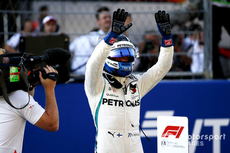 Le poleman Valtteri Bottas, Mercedes AMG F1 W09