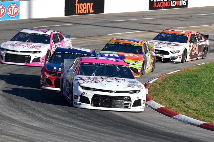 J.J. Yeley, Rick Ware Racing, Chevrolet Camaro GOTTA KILL IT TO HEAL IT, William Byron, Hendrick Motorsports, Chevrolet Camaro Liberty University