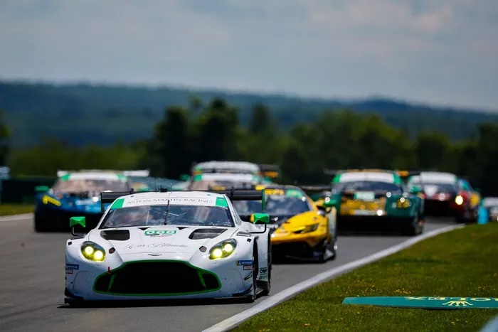 #068 Car Blanche Aston Martin Vantage GT3 Evo: Valentin Hasse Clot, Trenton Estep, Marius Fossard
