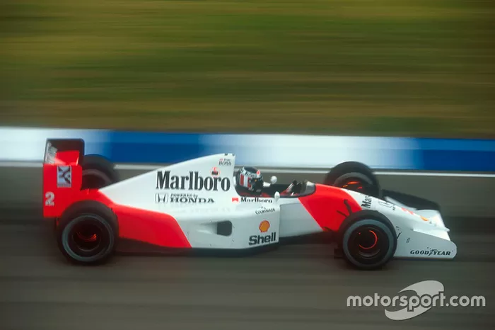1992 - A Honda anuncia a saída da F1