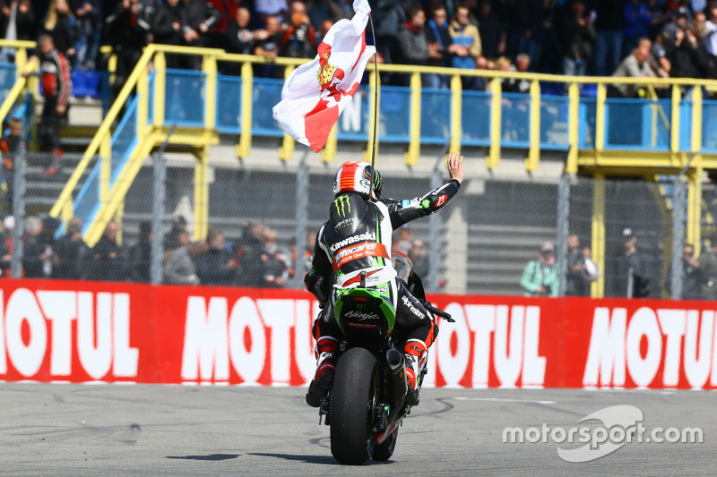 Il vincitore della gara Jonathan Rea, Kawasaki Racing