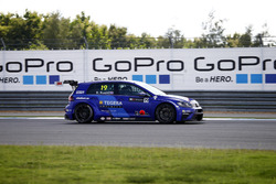 Kantadhee Kusiri, West Coast Racing, Volkswagen Golf GTi TCR