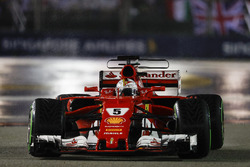Sebastian Vettel, Ferrari SF70H, lors du tour de formation