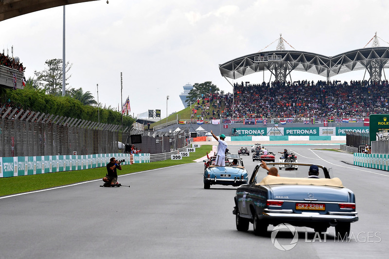 Lewis Hamilton, Mercedes AMG F1 on the drivers parade