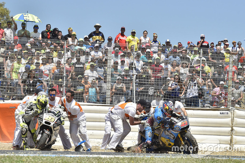 Chute de Jack Miller, Marc VDS, et Alvaro Bautista, Team Aspar
