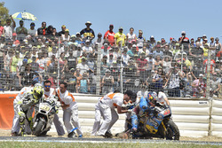 Chute de Jack Miller, Estrella Galicia 0,0 Marc VDS, et Alvaro Bautista, Aspar Racing Team