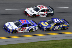 Chris Buescher, JTG Daugherty Racing Chevrolet, Chase Elliott, Hendrick Motorsports Chevrolet, Danic