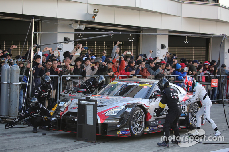 #46 S Road CRAFTSPORTS GT-R