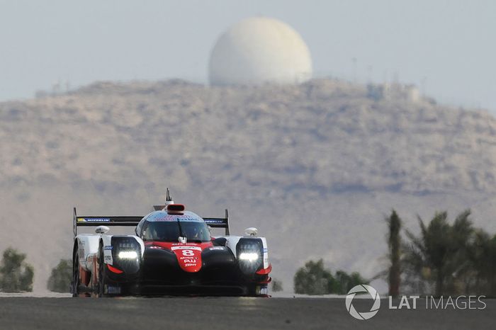 Sus primeras vueltas con el #8 Toyota Gazoo Racing Toyota TS050-Hybrid