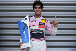 Le vainqueur Jehan Daruvala, Carlin