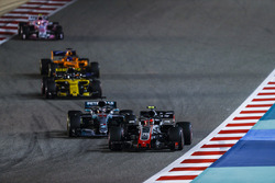 Kevin Magnussen, Haas F1 Team VF-18 Ferrari, Lewis Hamilton, Mercedes AMG F1 W09, Nico Hulkenberg, Renault Sport F1 Team R.S. 18, Fernando Alonso, McLaren MCL33 Renault, and Esteban Ocon, Force India VJM11 Mercedes