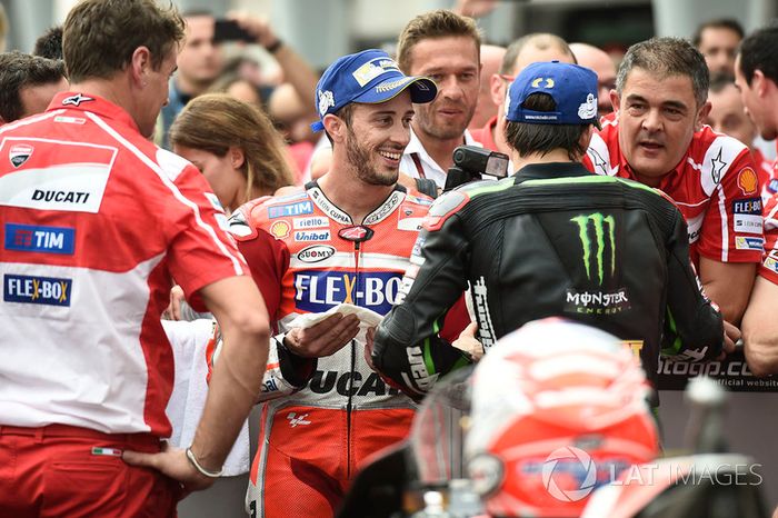 Il vincitore della gara Andrea Dovizioso, Ducati Team,  il terzo classificato Johann Zarco, Monster Yamaha Tech 3