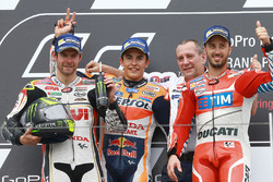 Podium: winnaar Marc Marquez, Repsol Honda Team, tweede plaats Cal Crutchlow, Team LCR Honda, derde