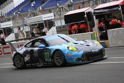 #77 Dempsey Proton Competition Porsche 911 RSR: Richard Lietz, Michael Christensen, Philipp Eng