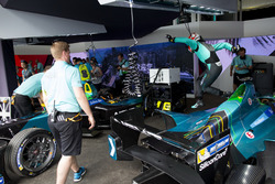 Prove di pit stop per Nelson Piquet Jr., NEXTEV TCR Formula E Team