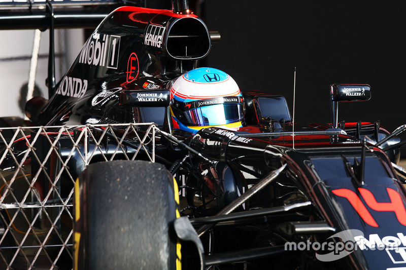 Fernando Alonso, McLaren MP4-31 running sensor equipment