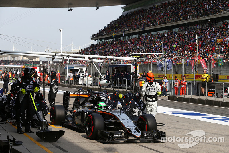 Nico Hülkenberg, Sahara Force India F1 VJM09, Boxenstopp