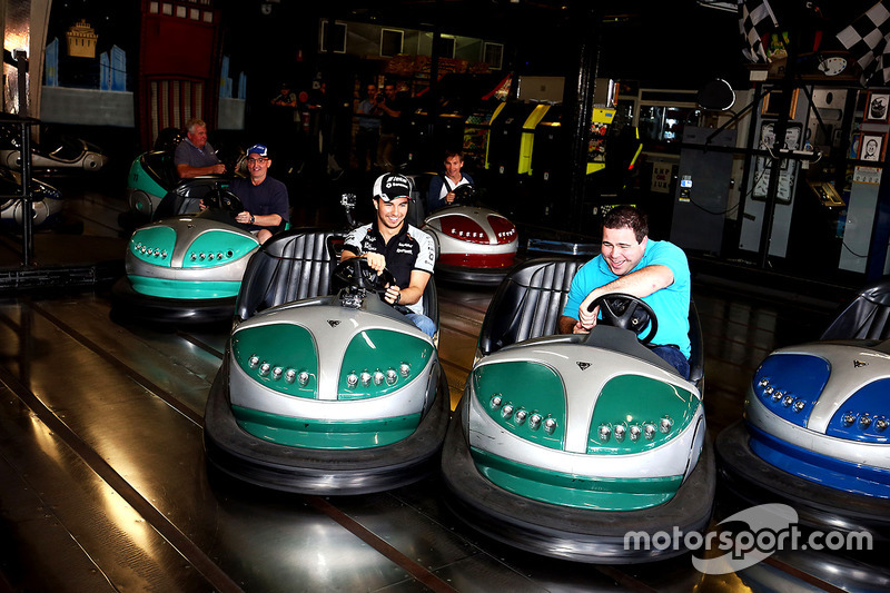 Sergio Pérez, Sahara Force India F1 visita Luna Park