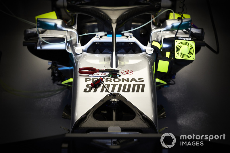 Mercedes AMG F1 W09, cockpit detail