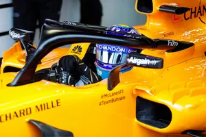 Fernando Alonso, McLaren, dans son cockpit