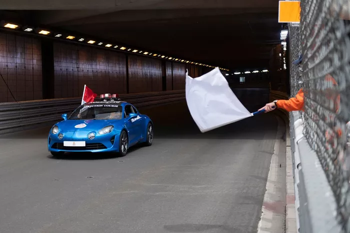 Coche del director de carrera
